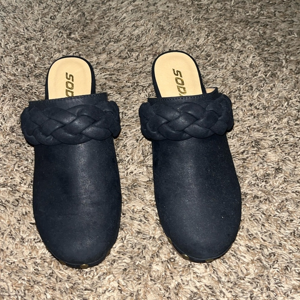 Soda Women's Slip On Wood Clogs Morel Black 6